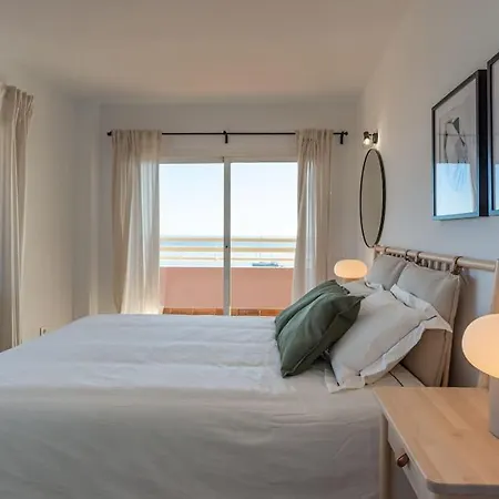 The Boat Apartment *
